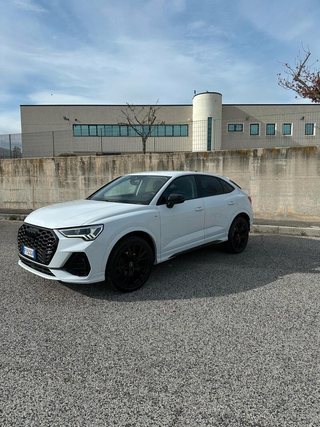 Audi Q3 35 TDI S tronic line edition
