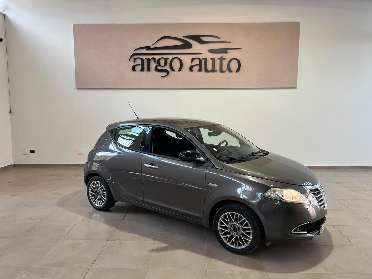 Lancia Ypsilon 1.2 69 CV 5 porte Gold