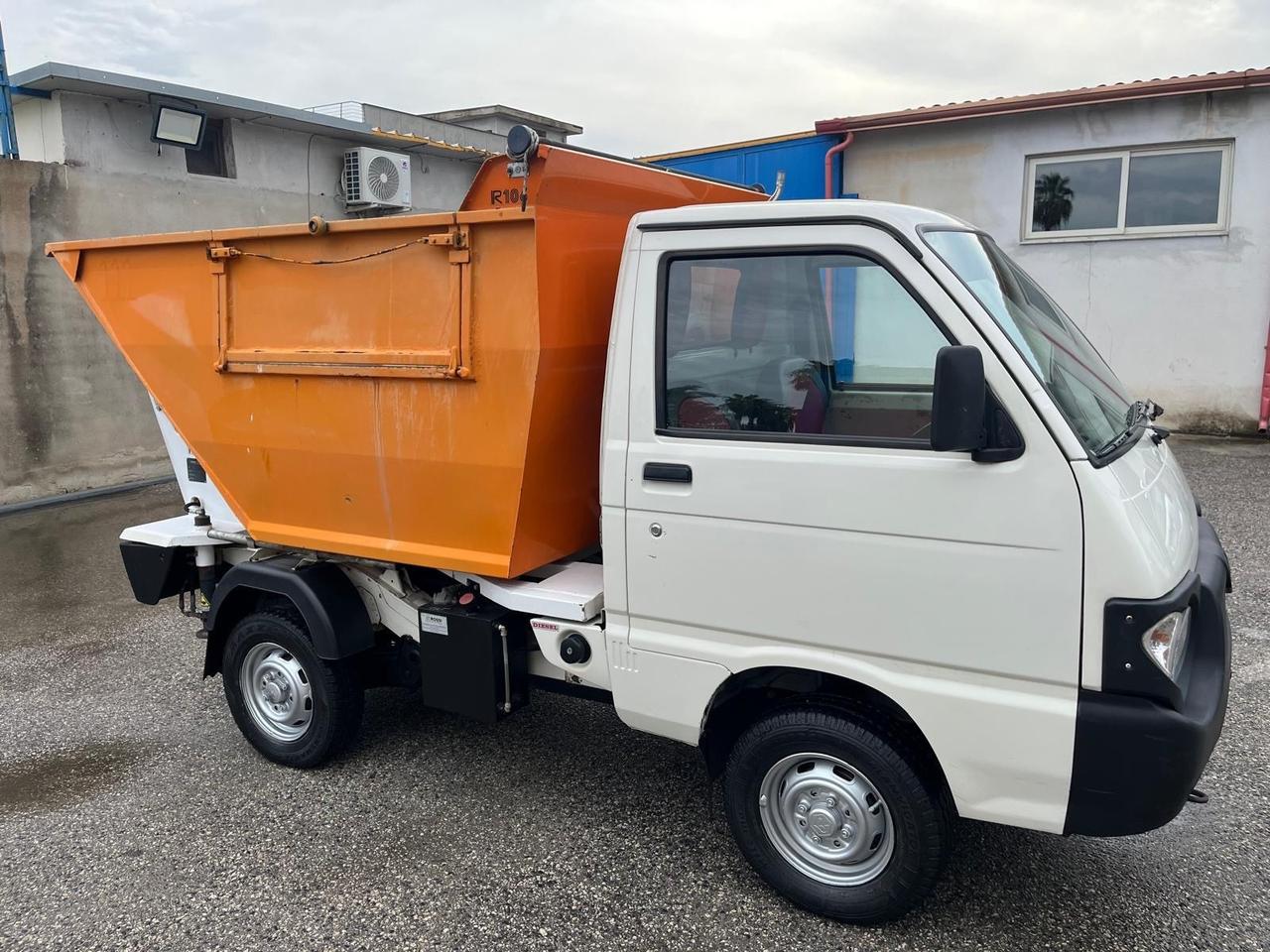 Piaggio quargo con vasca/rib.-700 cc- Diesel -2014