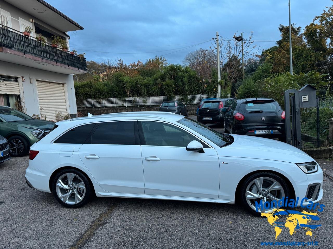 Audi A4 Avant 40 TDI quattro S tronic line edition