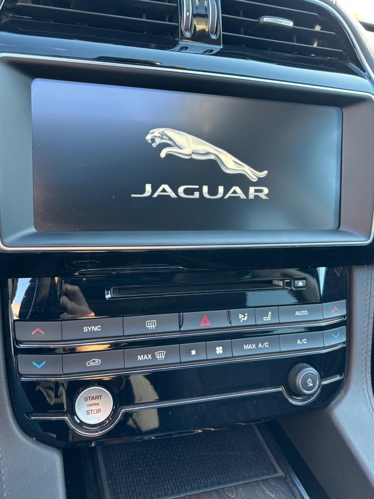 JAGUAR F-PACE 2.0 D 240CV TETTO APRIBILE FULL