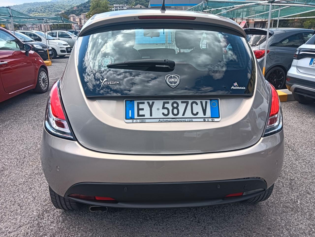 Lancia Ypsilon 1.2 69 CV 5 porte Gold