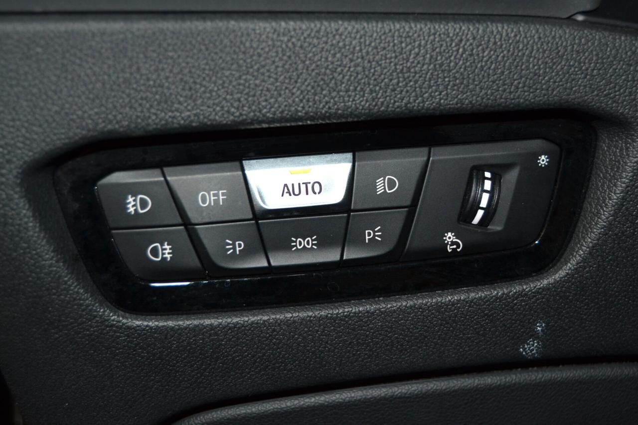 BMW 318D SW Advantage Navi/KmDoc/Xenon/CruiseADD/PDK