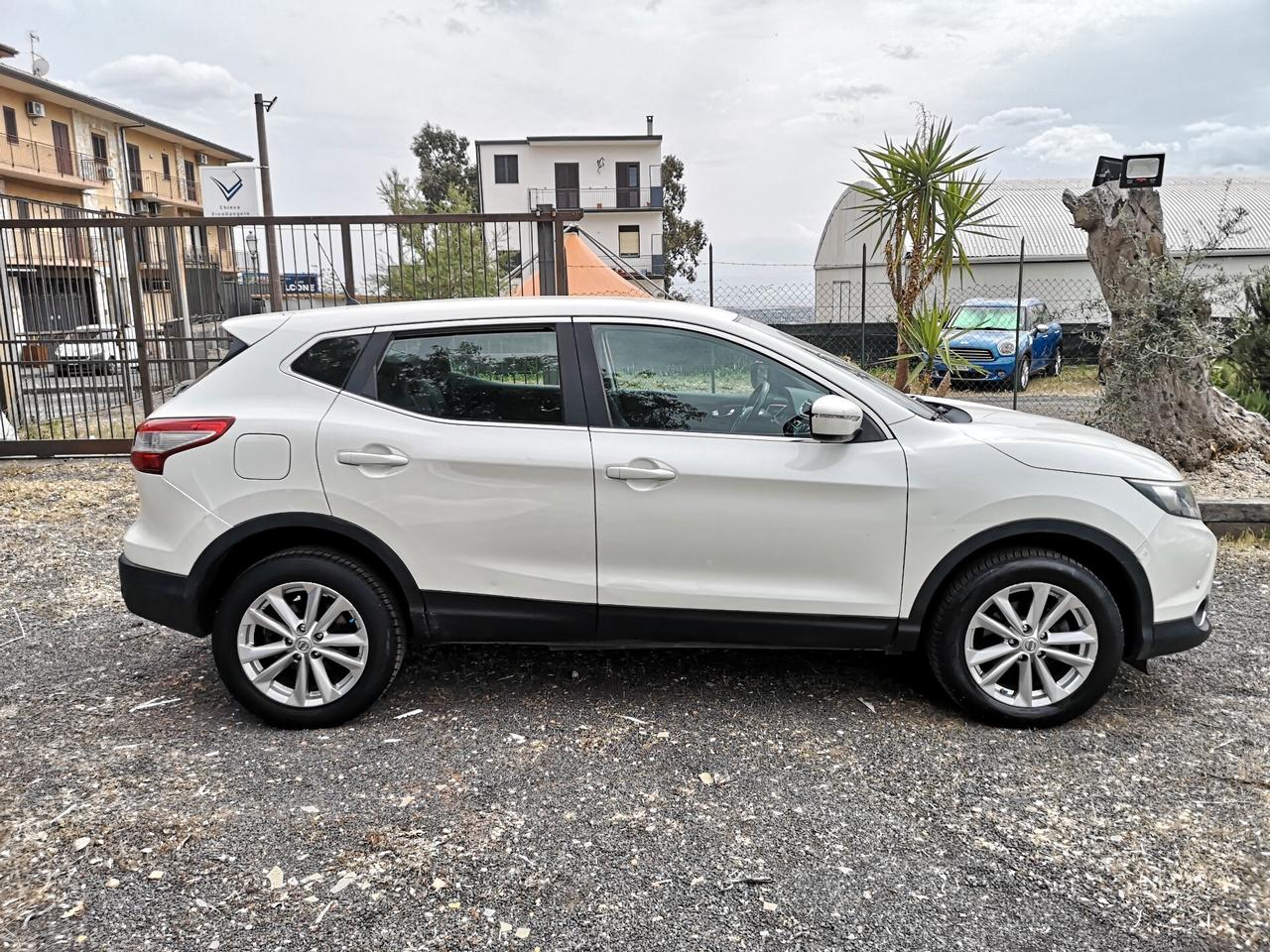 Nissan Qashqai 1.5 dCi DPF Visia