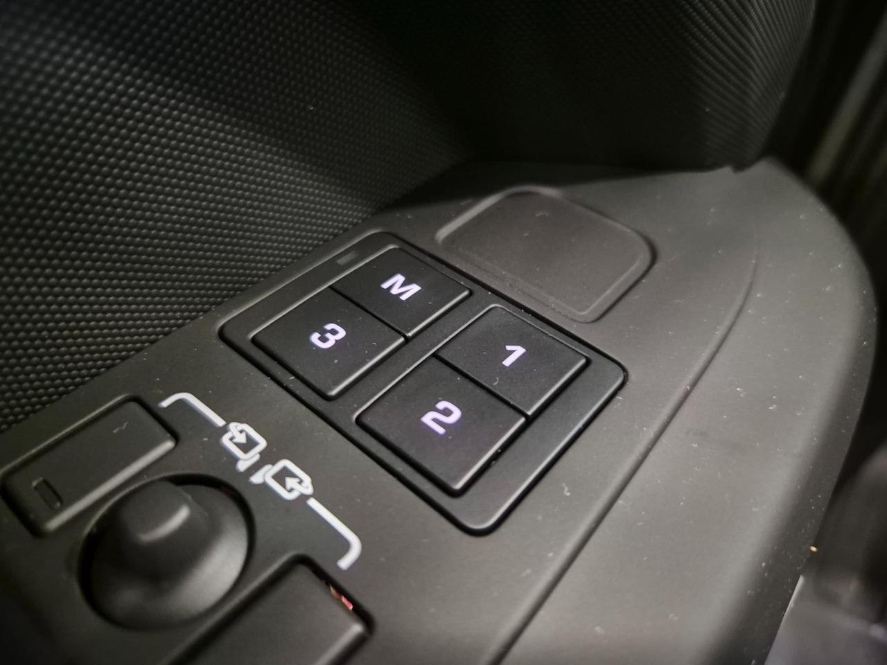 Land Rover Defender 110 3.0d i6 mhev X-Dynamic awd auto N1 - Acc/Lim - Carplay - Tetto