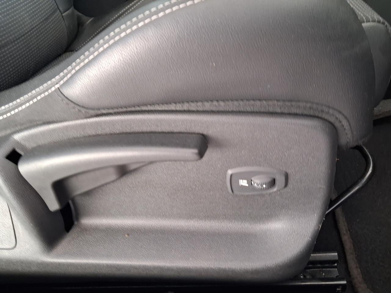 Renault Megane Mégane Coupé 1.6 dCi 130CV Start&Stop GT Line