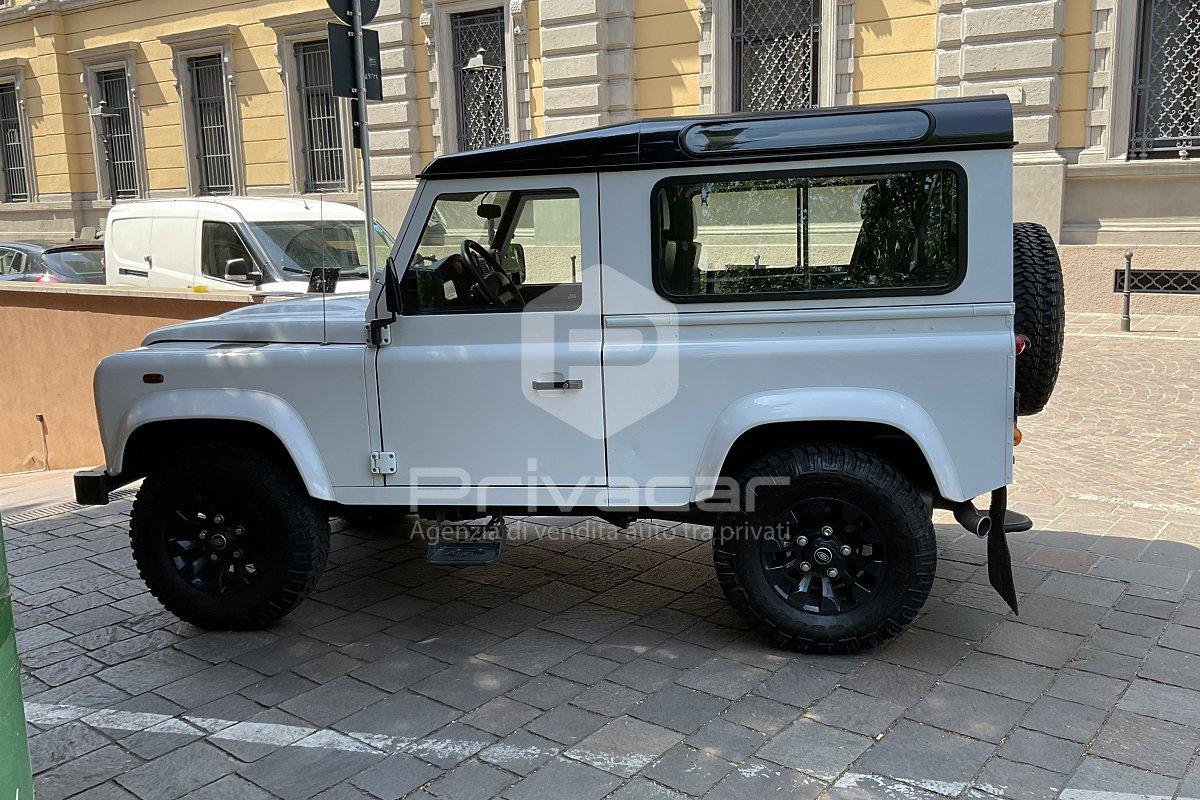 LAND ROVER Defender 90 2.2 TD4 Station Wagon base N1