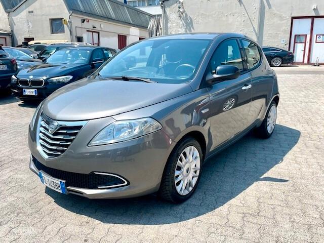 Lancia Ypsilon 1.2 69 CV 5 porte S&S Gold E5 GARANZIA 12 MESI!!!!