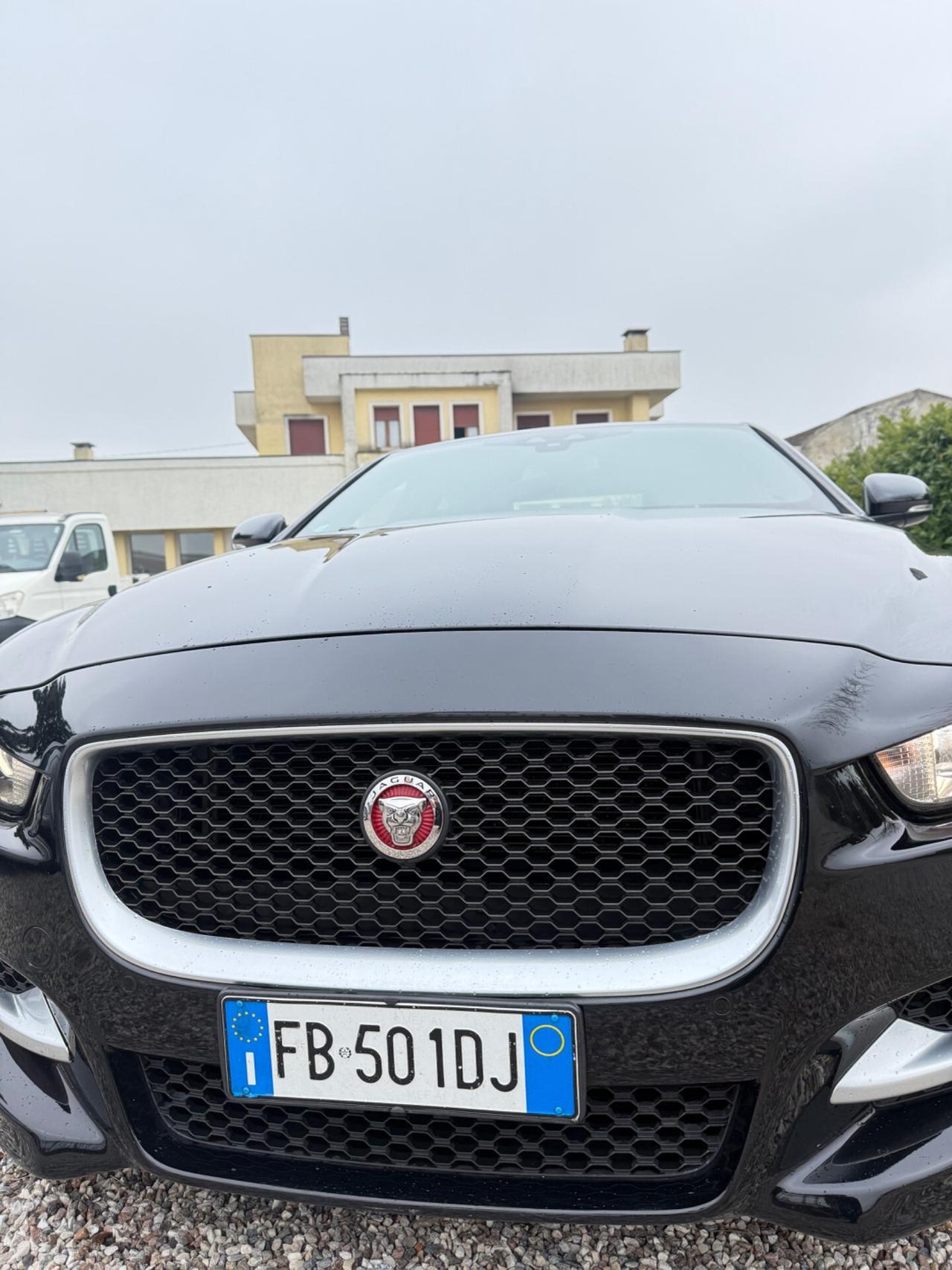 Jaguar XE 2.0 D E-Performance aut. R-Sport