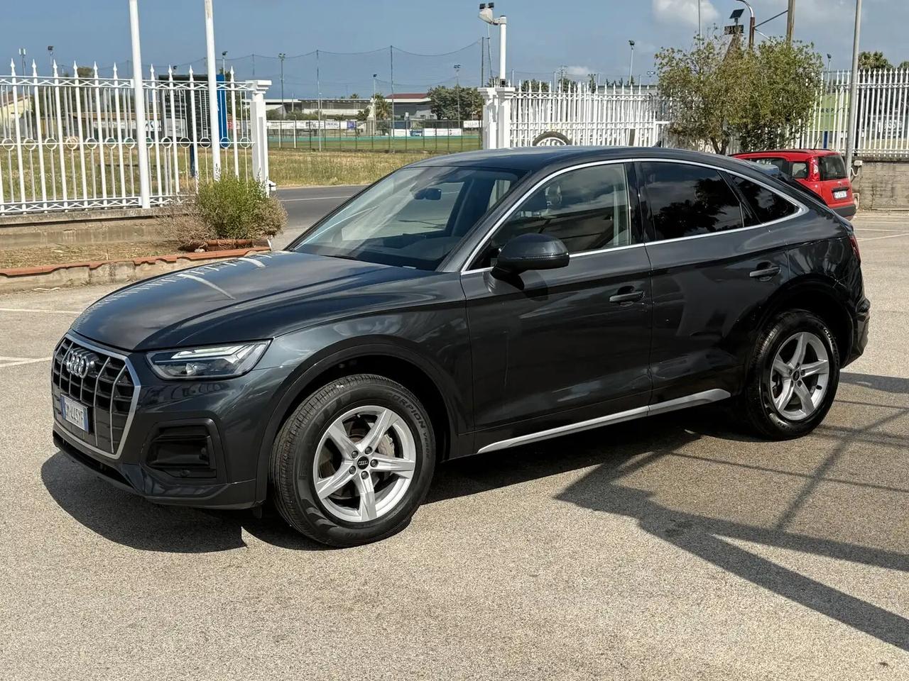 Audi Q5 Sportback 40 2.0 tdi mhev 12V Business Advanced