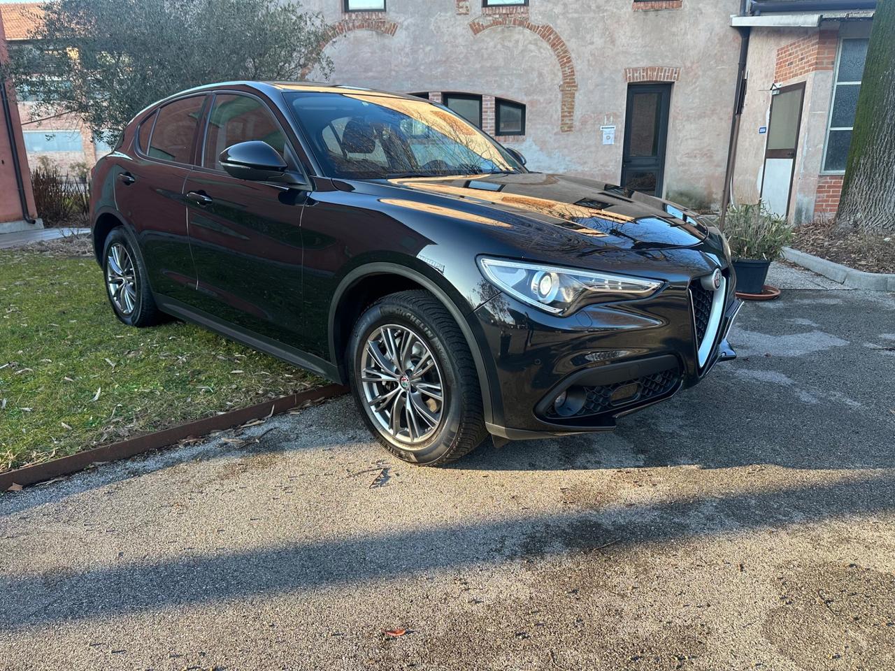 Alfa Romeo Stelvio 2.2 Turbodiesel 210 CV AT8 Q4 Executive