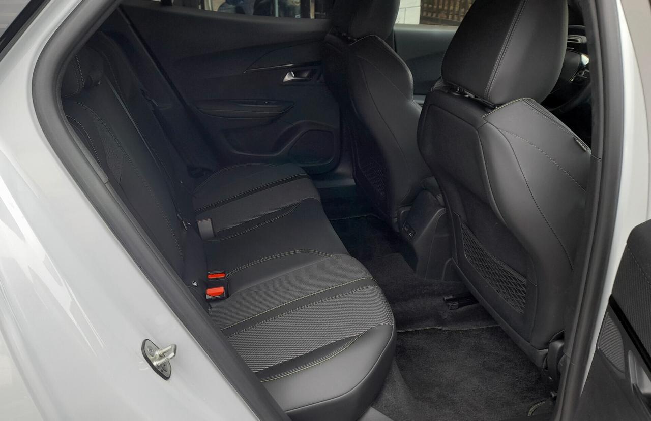 Peugeot 2008 BlueHDi 130 S&S EAT8 GT