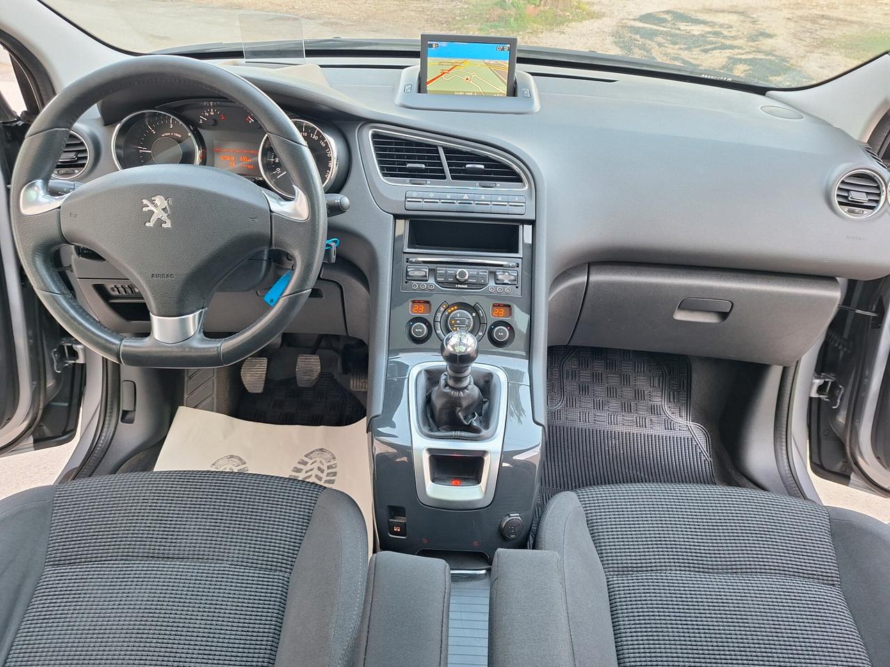 Peugeot 5008 1.6 HDi 115CV"7 POSTI" NAVI TETTO