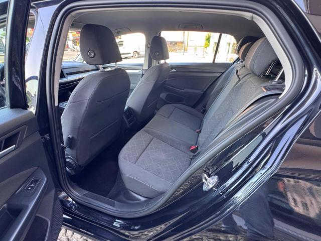 VOLKSWAGEN Golf 1.0 eTSI EVO DSG Life