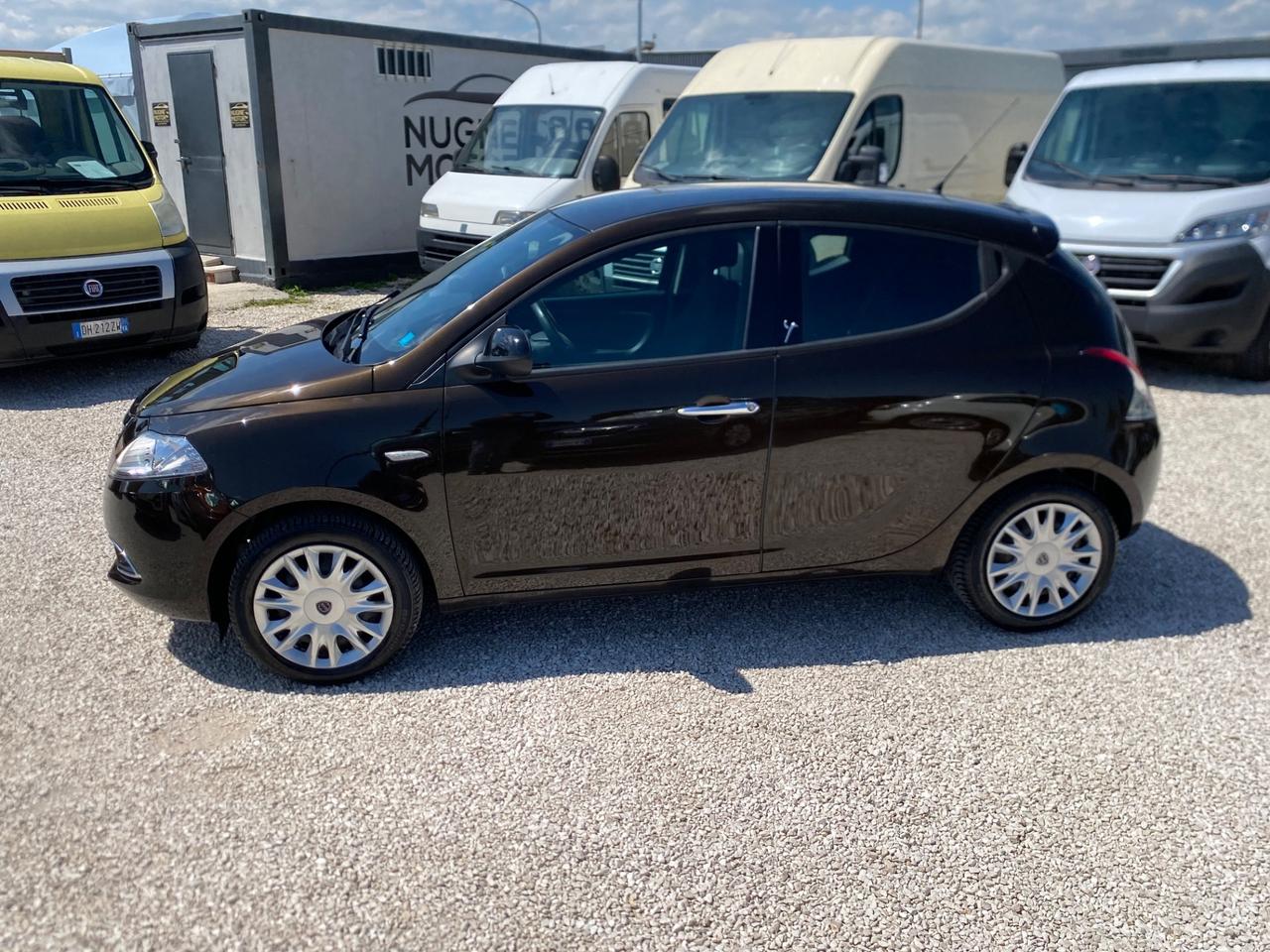Lancia Ypsilon 1.2 69 CV Unyca UNICO PROPIETARIO,NEOPATENTATI