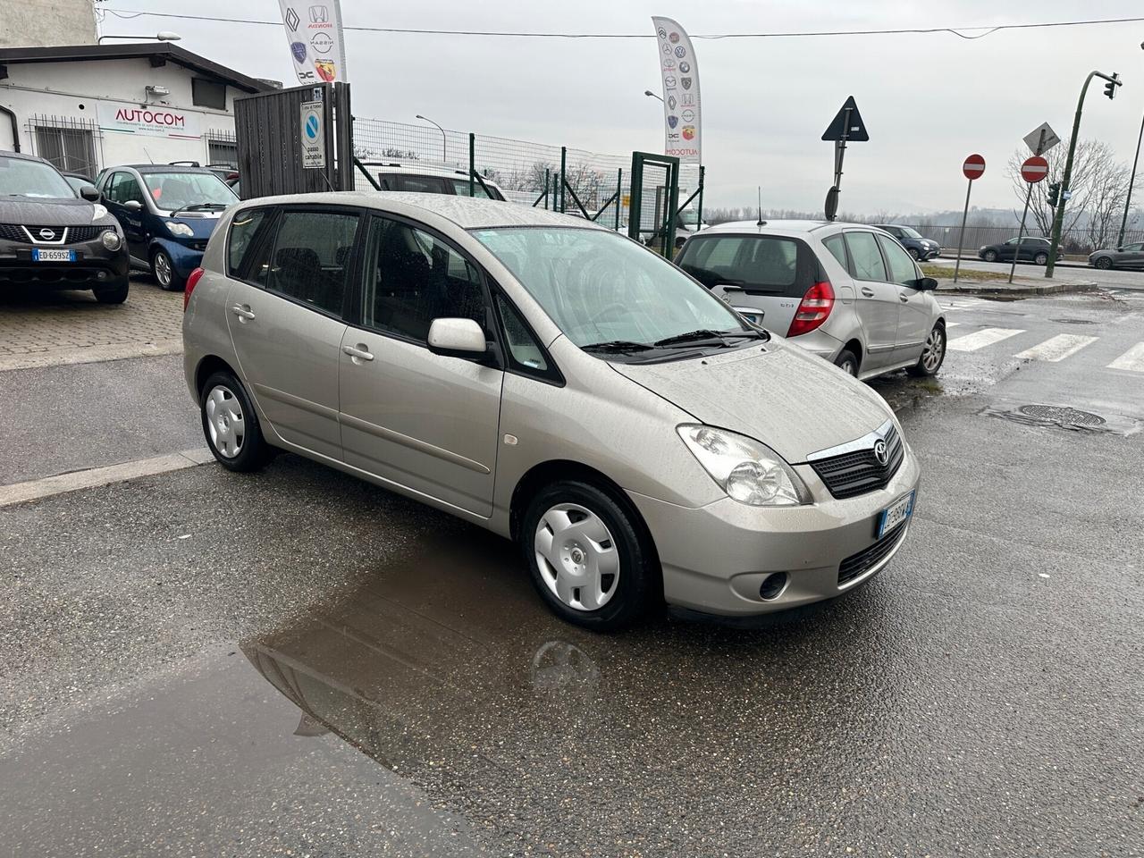 Toyota Corolla 1.4 16V 5 porte