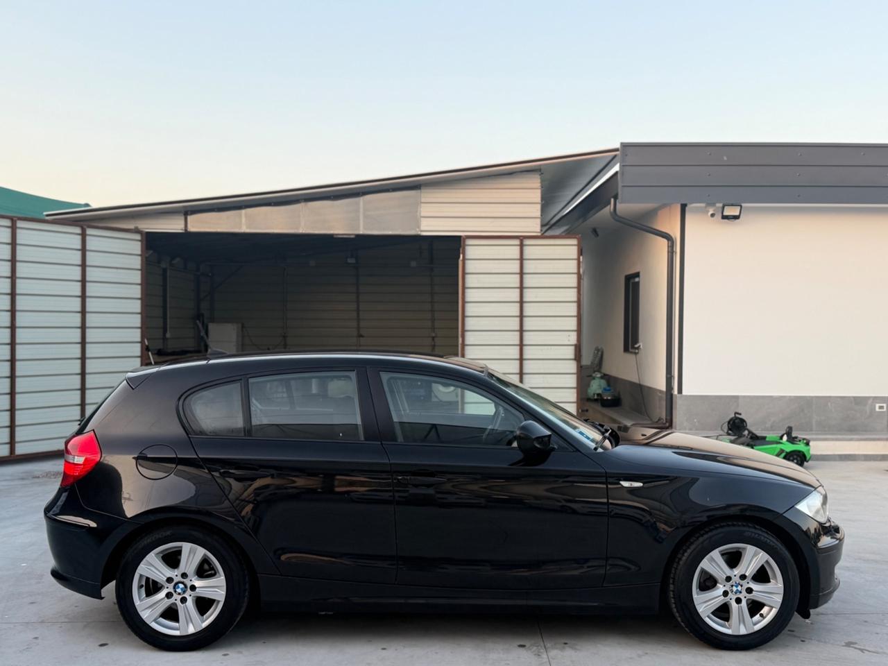 Bmw 116 116i cat 5 porte Futura