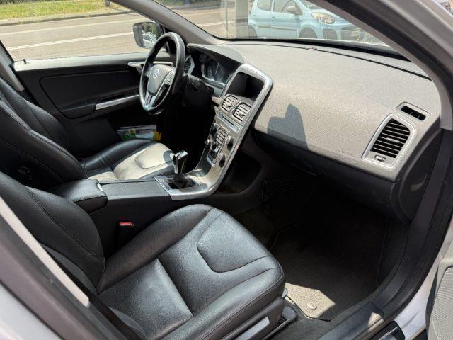 VOLVO XC60 D4 Summum COME NUOVA UNIPRO POCHI KM MANUALE