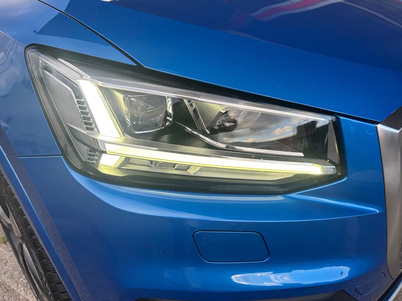 Audi Q2 30 TDI S line Edition tetto
