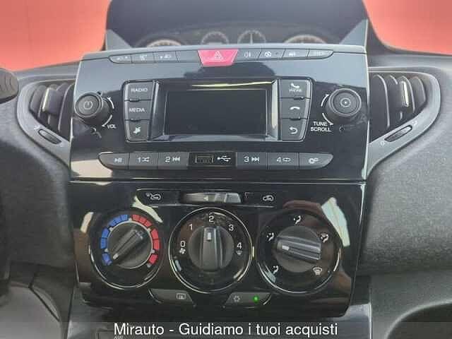 Lancia Ypsilon Ypsilon 1.2 69 CV 5 porte S&S Platinum