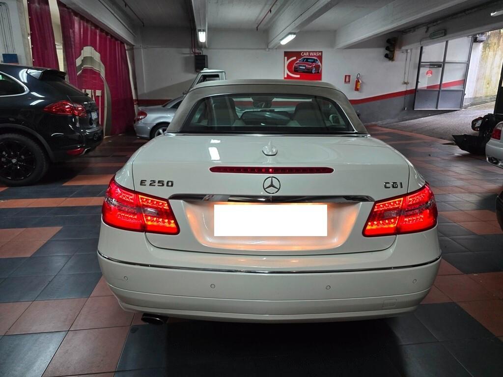 Mercedes-benz E 250 CGI Cabrio BlueEFFICIENCY Avantgarde BOOK SERVICE