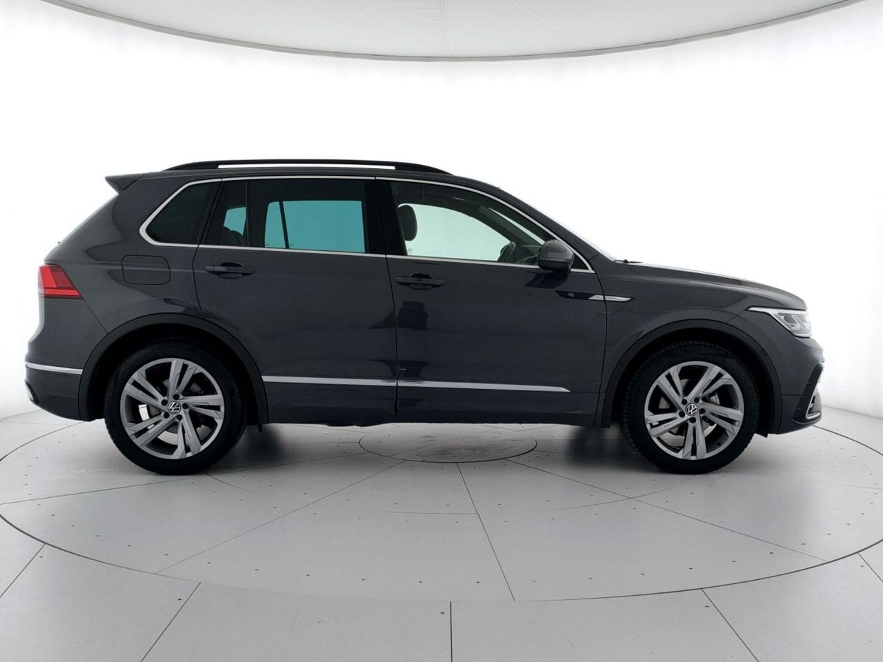 Volkswagen Tiguan 2.0 tdi r-line 150cv dsg