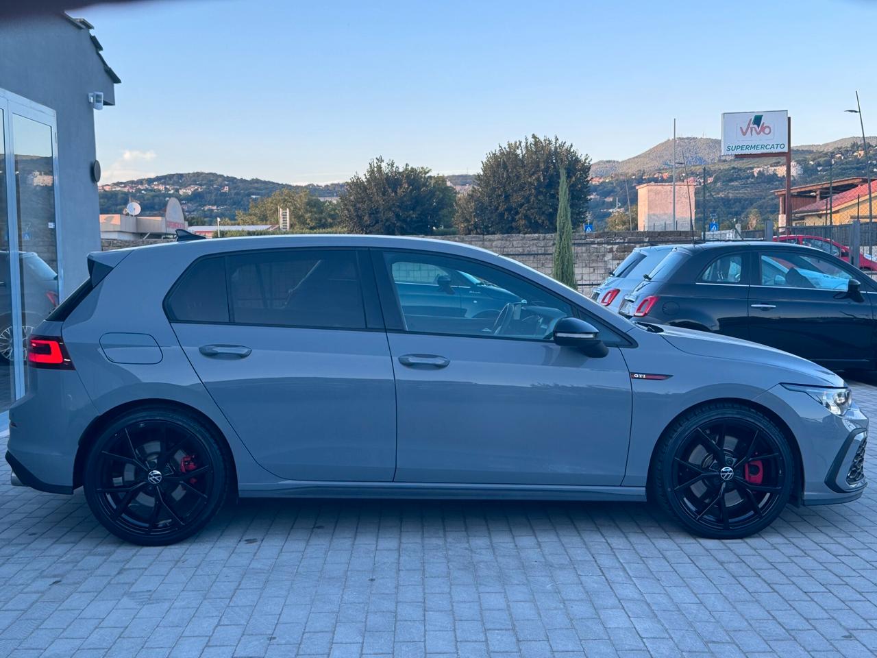 Volkswagen Golf 2.0 TSI DSG GTI*245CV*H&K*iQ.LIGHT*FENDINEBBIA*19"*