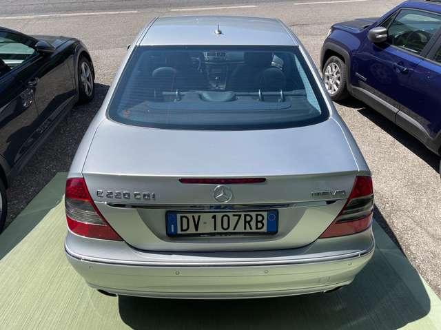 Mercedes-Benz E 220 AirMatic cdi evo Avantgarde Sport
