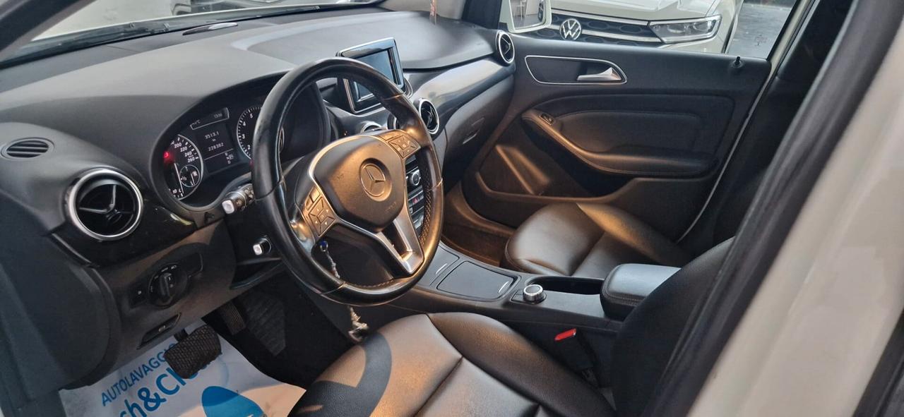 Mercedes-benz B 200 NGD Executive