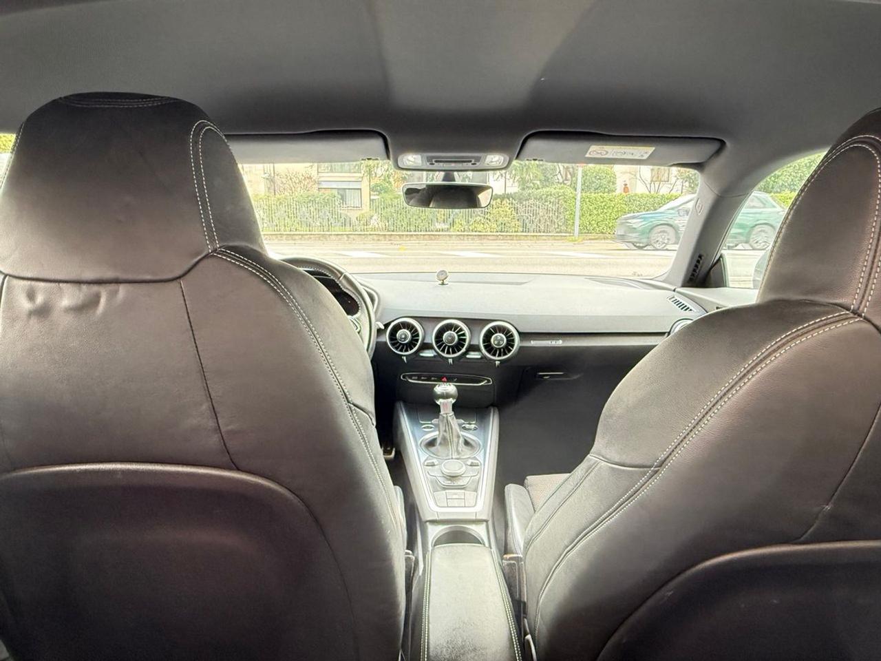 Audi Coupe TT Coupe 1.8 TFSI Design #9929