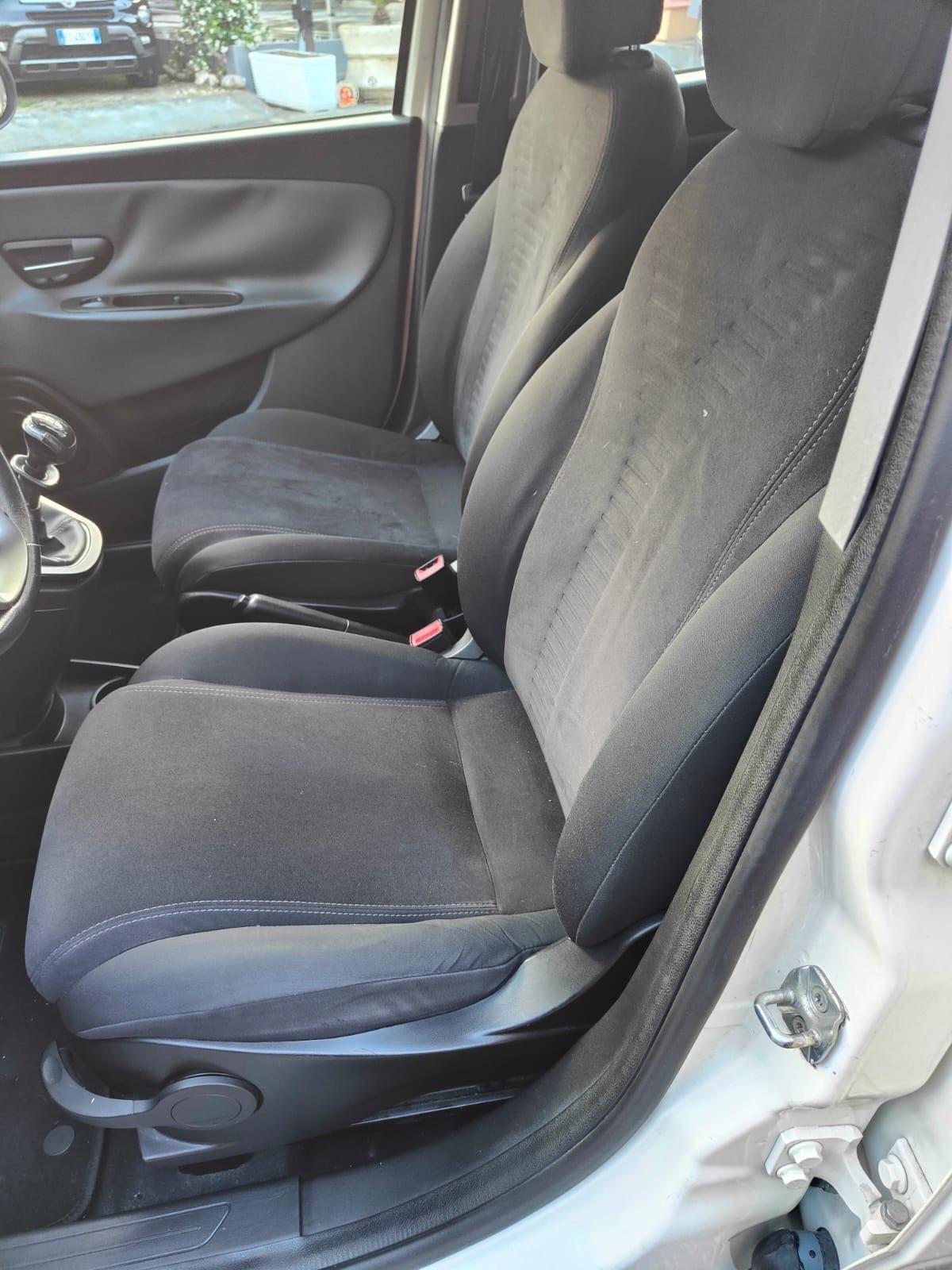 Lancia Ypsilon 1.2 69 CV 5 porte GPL Ecochic Gold