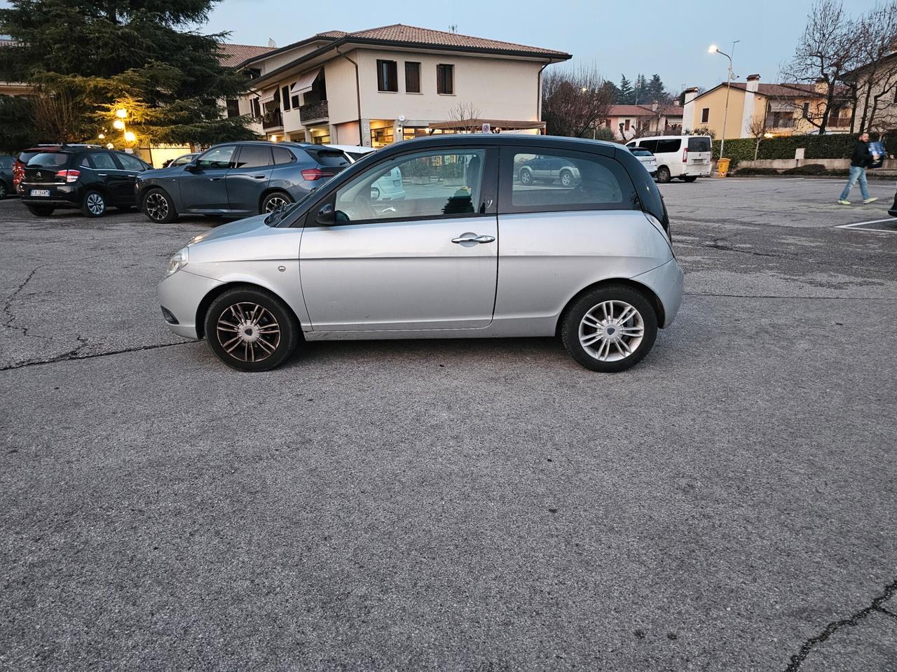 Lancia Ypsilon 1.2 Oro