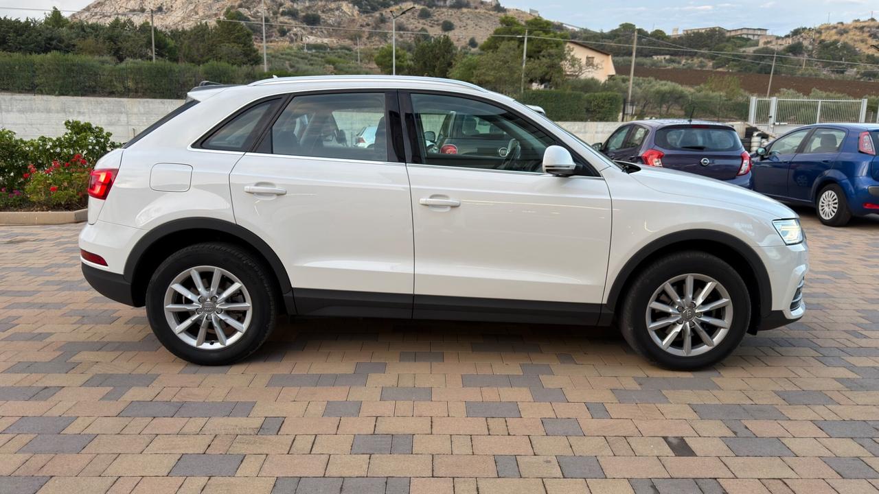 Audi Q3 2.0 TDI 150 CV quattro S tronic Sport
