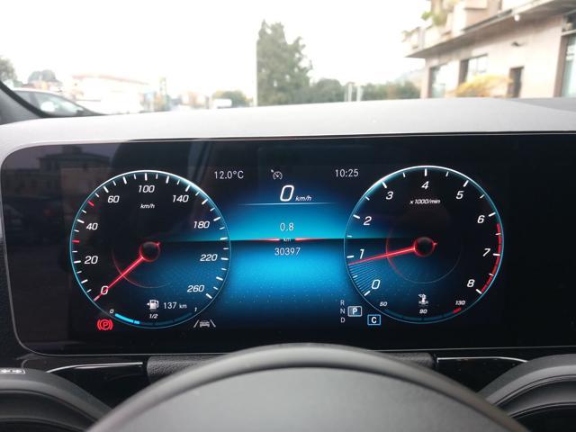 MERCEDES-BENZ GLA 180 Automatic Sport Progressive NAVI LED CAMERA