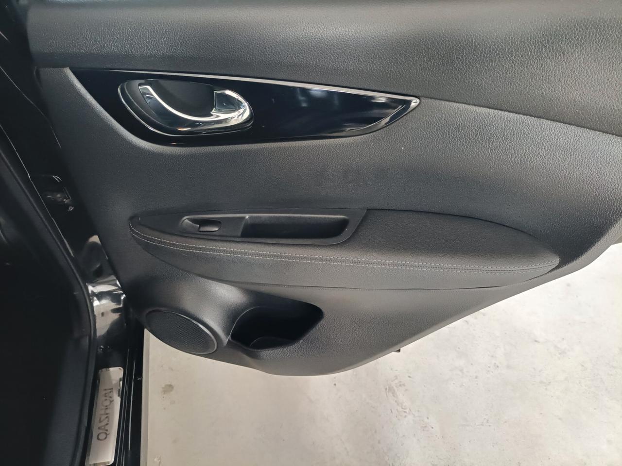 Nissan Qashqai 1.6 dCi CV 131 2WD Tekna 06/2016