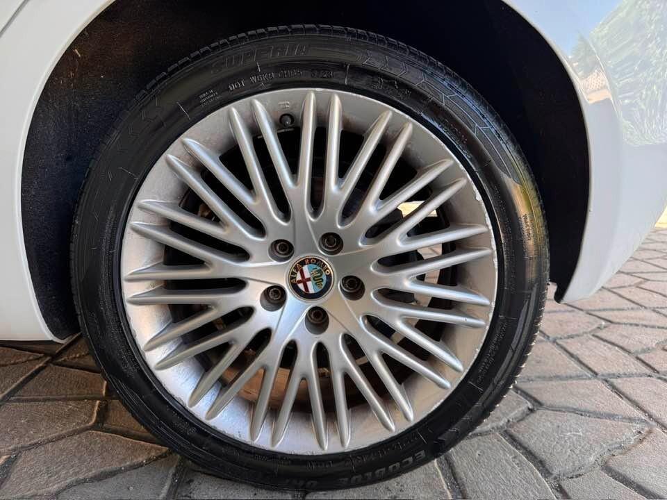 Alfa Romeo Giulietta 1.6 JTDm-2 105 CV Exclusive