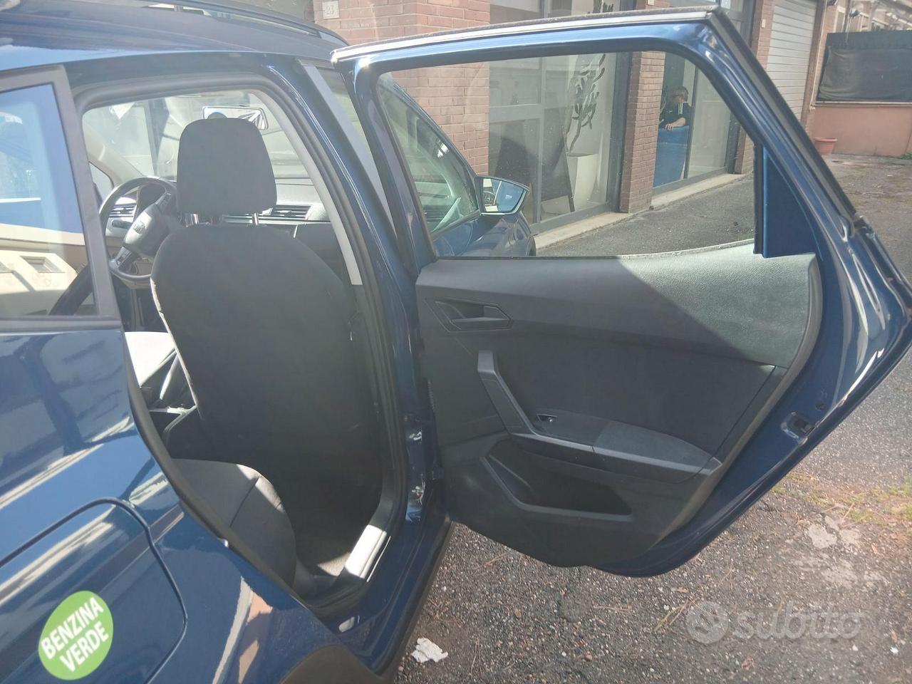 SEAT ARONA STYLE ADATTA A NEOPATENTATI