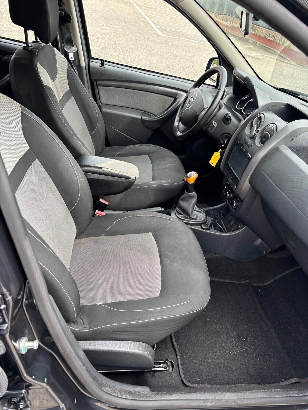 Dacia Duster 1.6 GPL 115CV EURO6 S&S 4X2 SERIE LIMITATA BLACK SHADOW