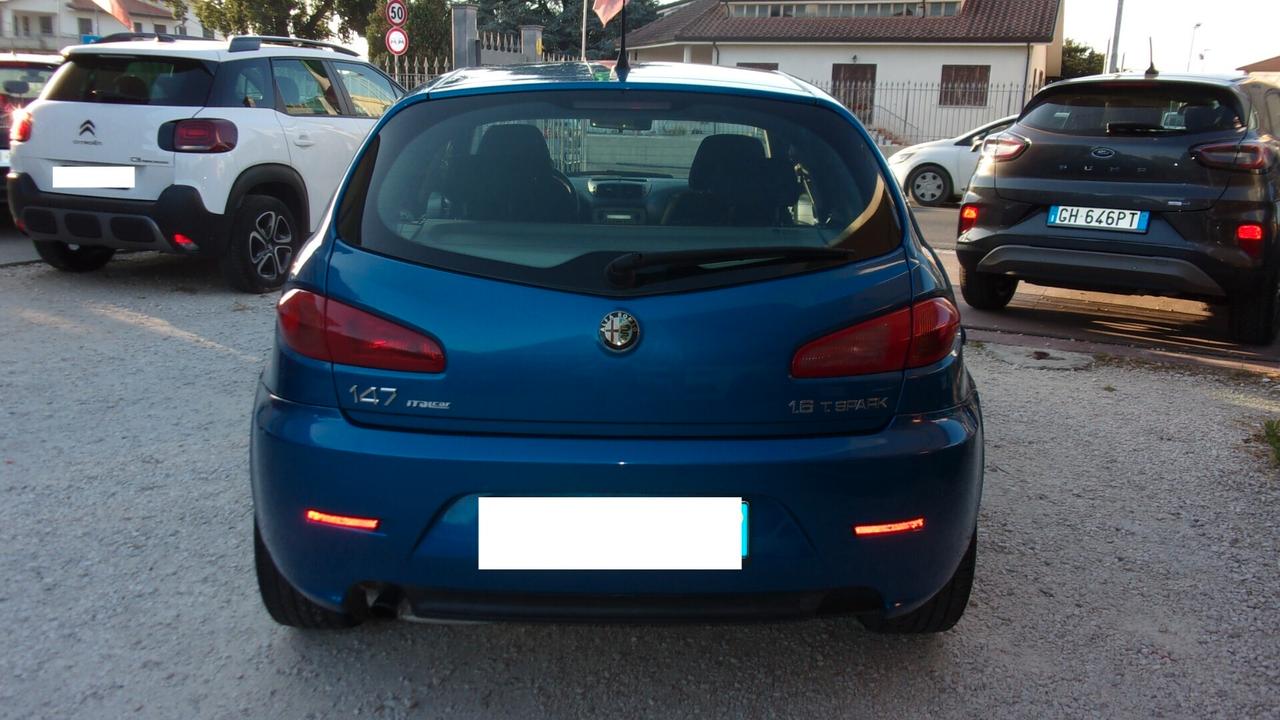 Alfa Romeo 147 1.6 16V TS (105) 5 porte Distinctive