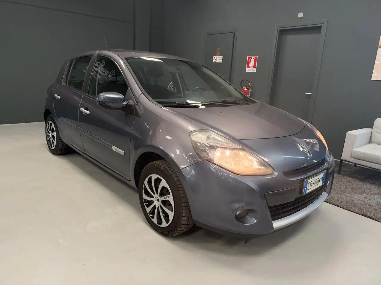 Renault Clio 1.2 16V 5 porte Luxe