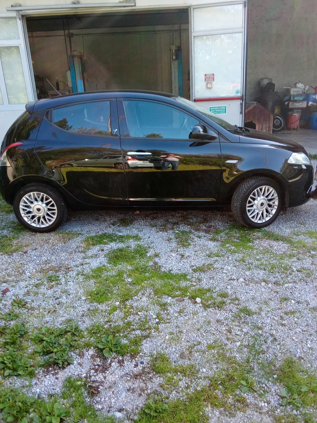Lancia Ypsilon 1.2