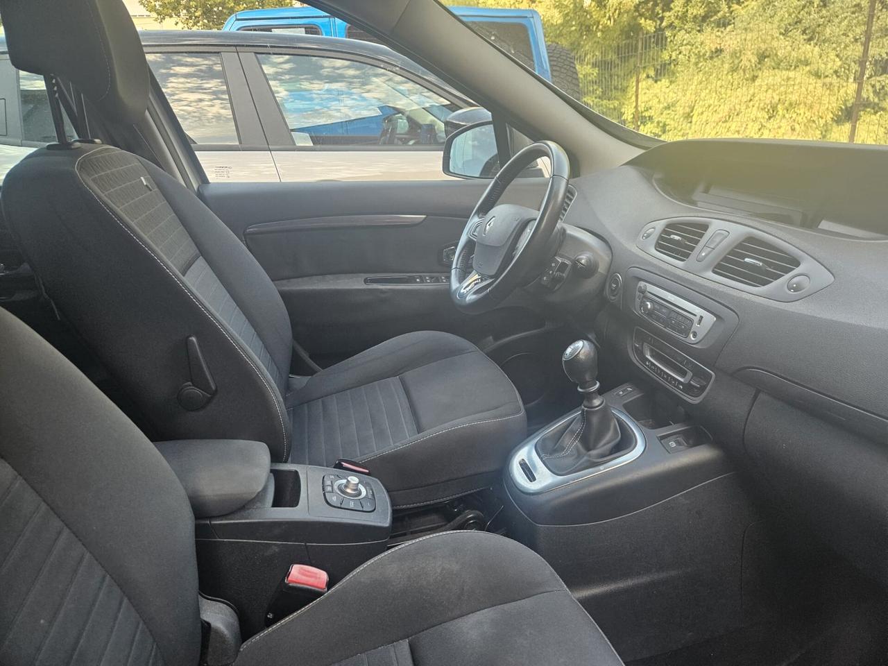 Renault Scénic 1.5 dCi 110CV ganciotraino perfetta e garantita