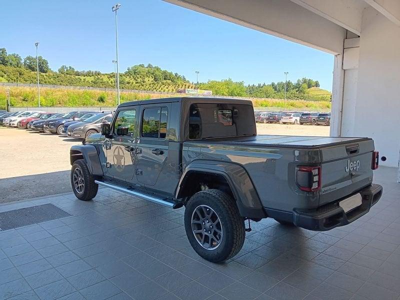 Jeep Gladiator 3.0 V6 Overland 4wd auto