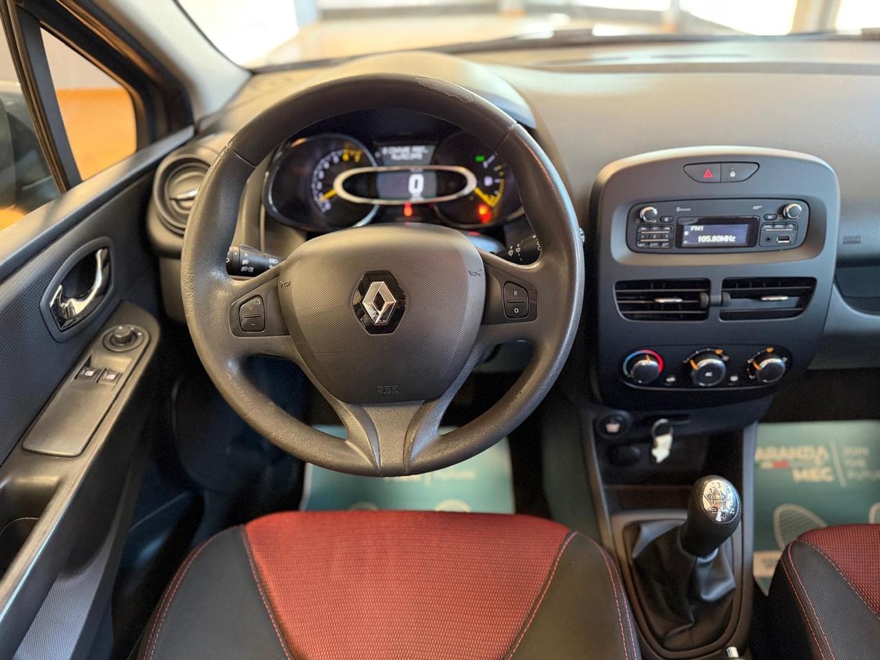Renault Clio 1.2 75CV 5 porte