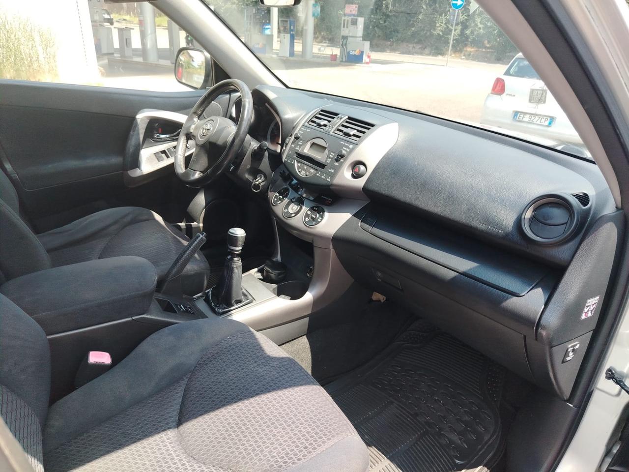 Toyota RAV 4 RAV4 2.2 D-4D 177 CV Luxury
