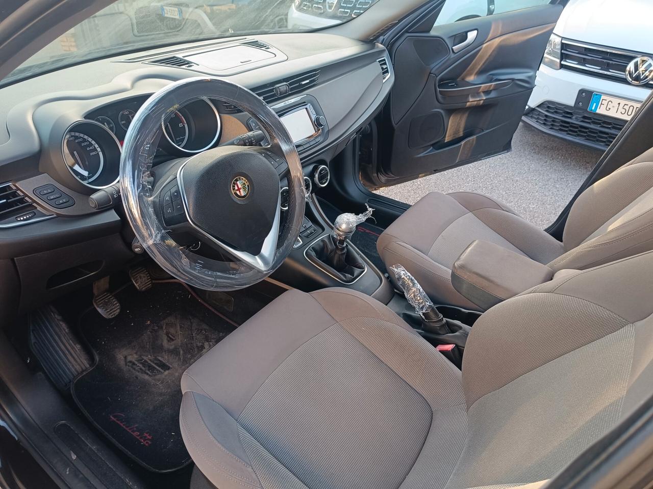 Alfa Romeo Giulietta 1.6 JTDm-2 105 CV Distinctive