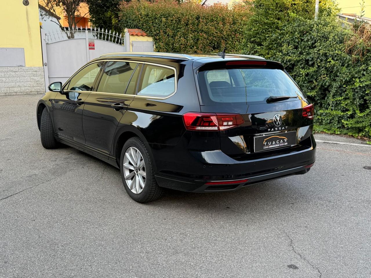 Volkswagen Passat 2.0 TDI Business #50324