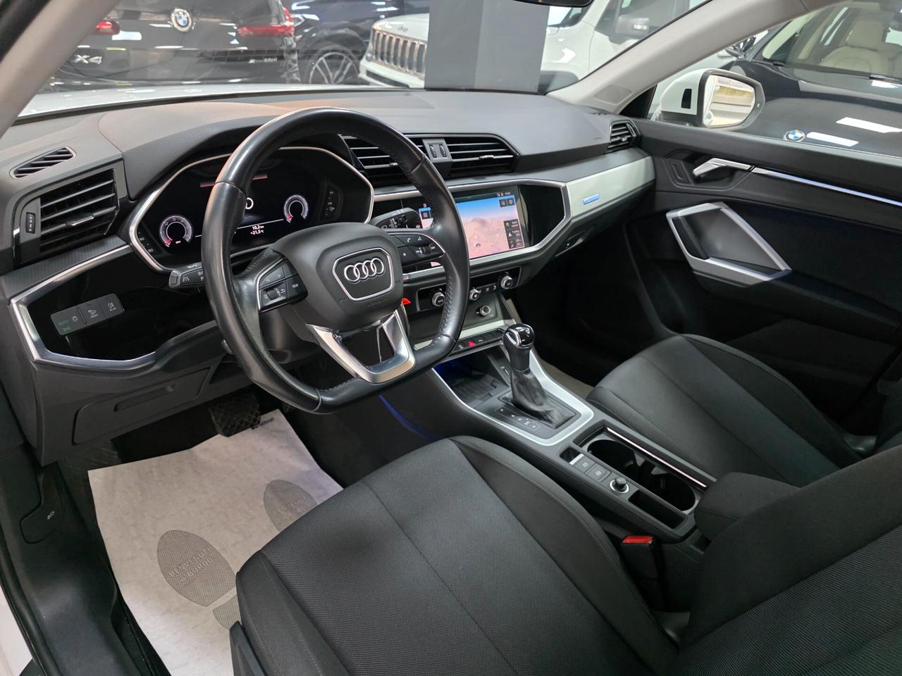 Audi Q3 35 TDI S tronic Business Advanced