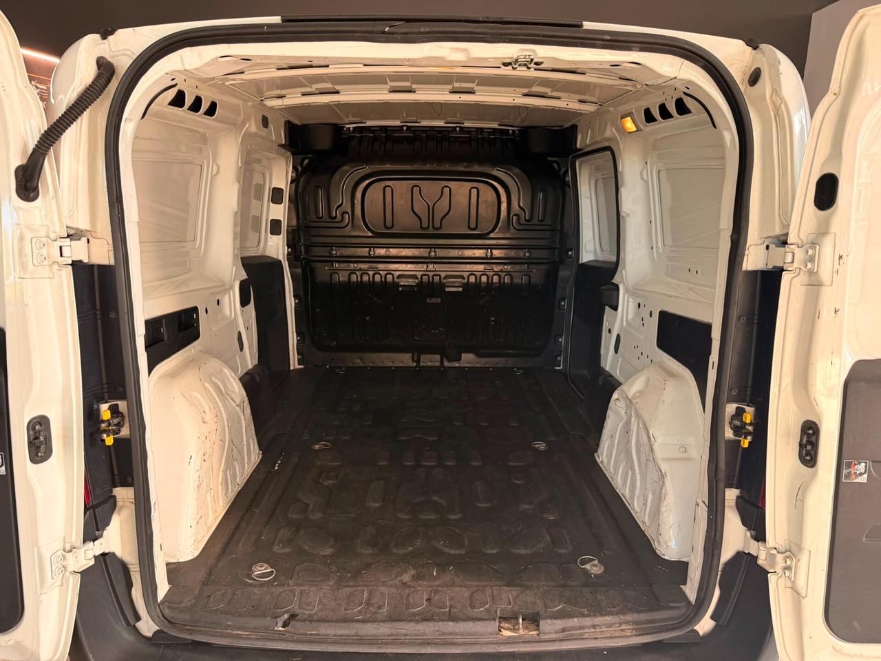 Fiat Doblo Doblò 1.6 MJT 120CV PL-TN Cargo Maxi Lamierato 3Posti SX AUTOCARRO