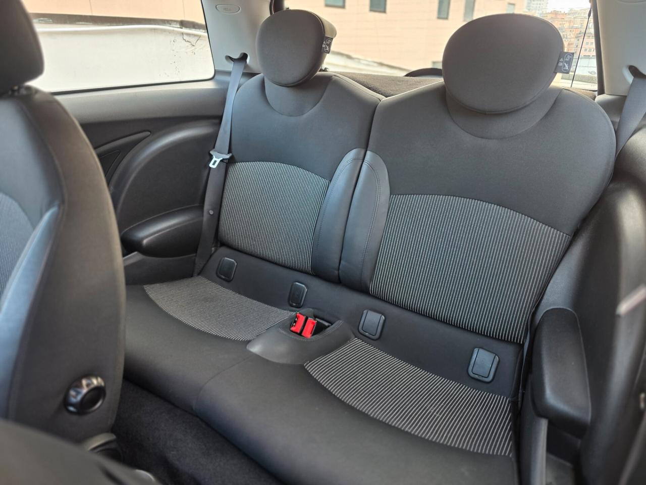 Mini 1.6 16V Cooper 50 Mayfair